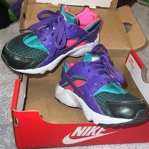 Nike Huarache Run Now PS Purple Sneakers Shoe 11c ‘Bright Crimson’
